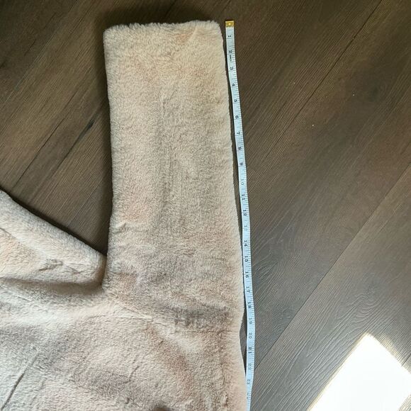 Free People Cream/Rose Classy Teddy Jacket Faux Fur (SP) - Picture 14 of 14